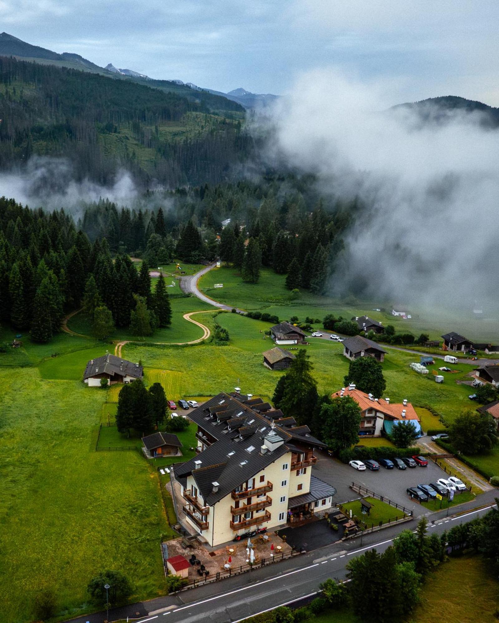 Hotel Bellamonte Predazzo Dış mekan fotoğraf