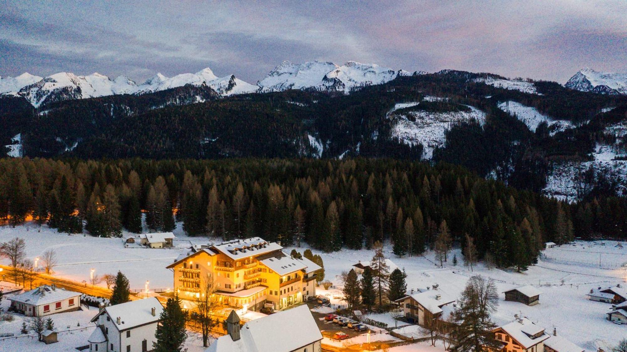 Hotel Bellamonte Predazzo Dış mekan fotoğraf